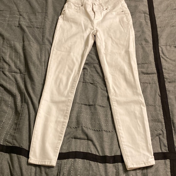 Maurice’s high rise white begging/Jean s/xs - Picture 1 of 5